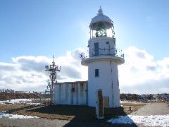 丸みを帯びた襟裳岬灯台の写真